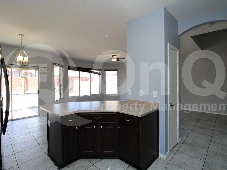 4520 E Glenhaven Dr — Photo 6