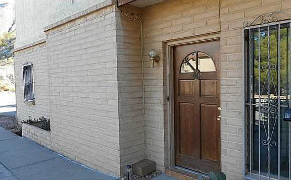 4th image of 4618 N Stanton St #6