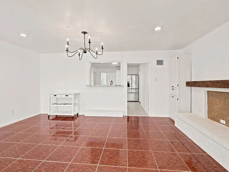 231 Cicero Dr — Photo 6