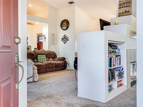3rd image of 31588 Hamburg Cir