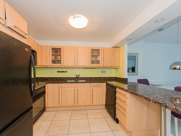 5th image of 2301 Collins Ave APT 1421