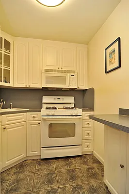 Sold by Corcoran | media 3