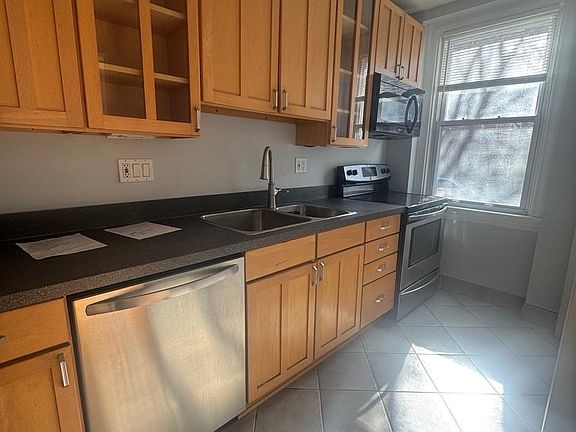 2nd image of 2801 Adams Mill Rd NW APT 105