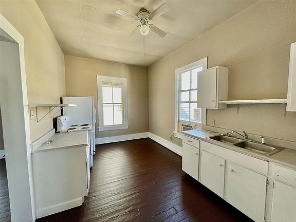 2nd image of 1814 Avenue M 1/2 APT 4