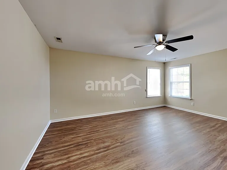 8701 Poteat Dr — Photo 16