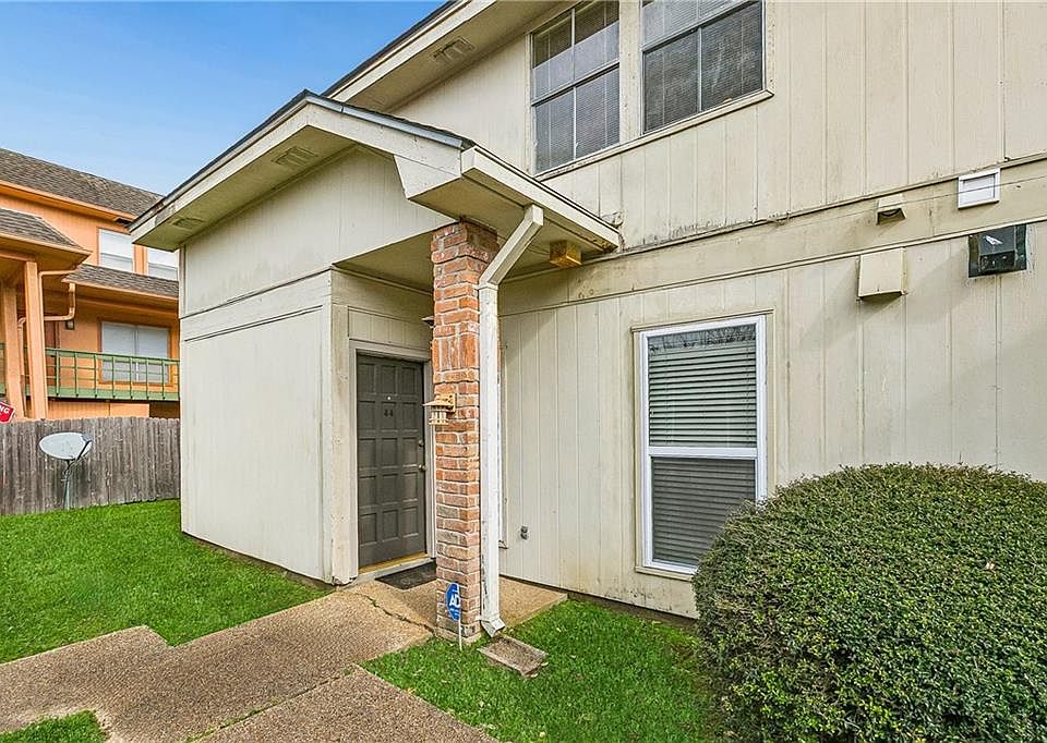 1st image of 79 Cypress Grove Ct APT 44