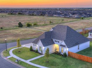 6421 NW 153rd St, Edmond, OK 73013