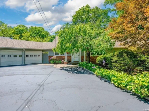 42 Kingsley Road, West Hills, NY 11743