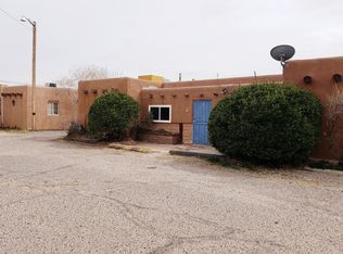 200 63rd St SW APT 2, Albuquerque, NM 87121