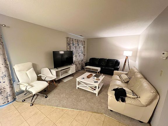 4th image of 695 E Burnsville Pkwy #19