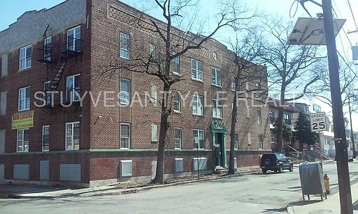 2nd image of 969 18th Ave APT 102