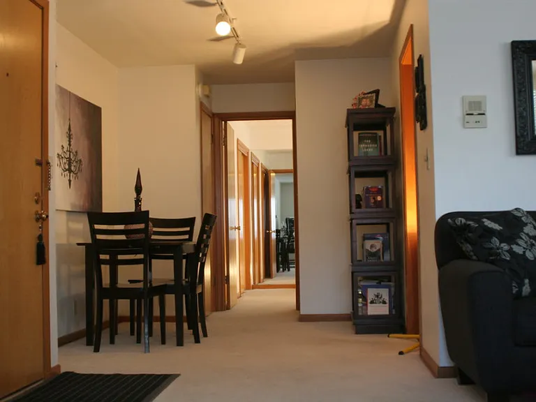 Dean Apartments — Photo 7