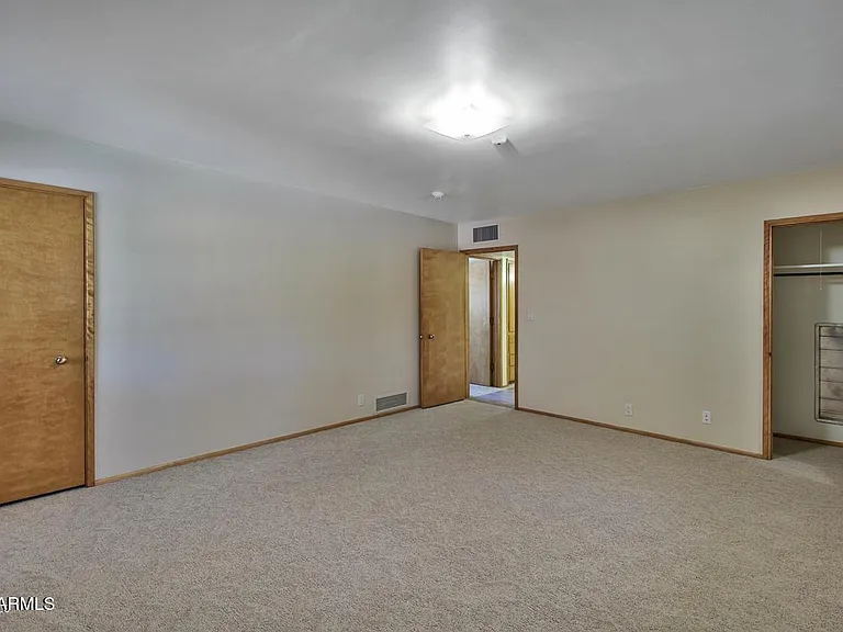 375 S Buena Vista Ave — Photo 15