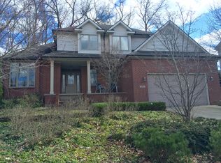 1141 Brighton Lake Rd, Brighton, MI 48116