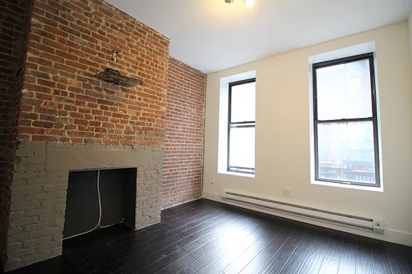 Rented by The Dermot Realty Management Company | media 26