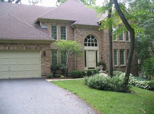 1371 Champion Forest Ct, Wheaton, IL