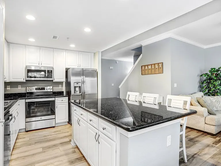 9838 W Park Village Dr #9838 — Photo 12