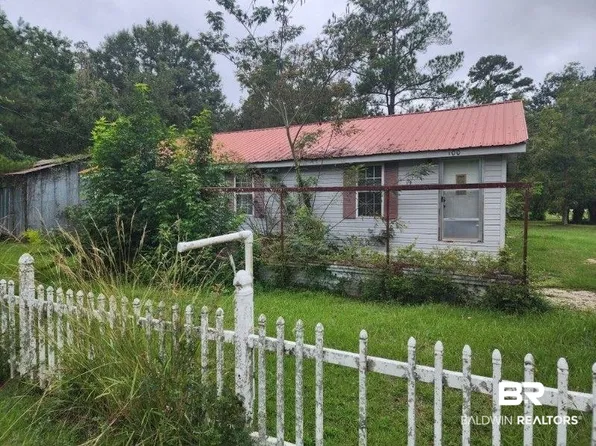 100 Mantel St, East Brewton, AL 36426