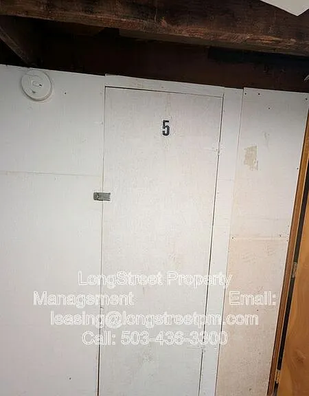 205 NW 11th St #5 — Photo 11