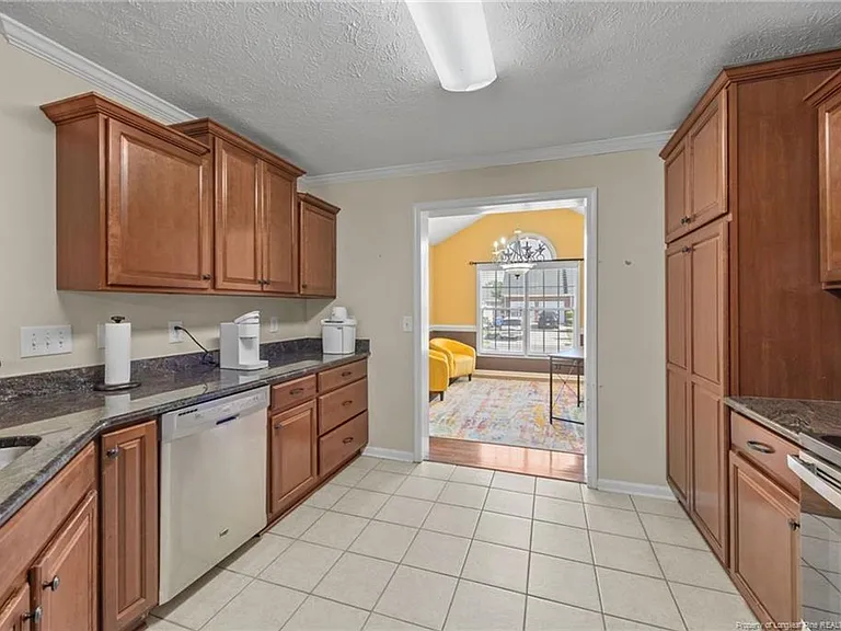 3805 Sunchase Dr — Photo 18