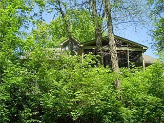 4th image of 891 Eastchester Dr