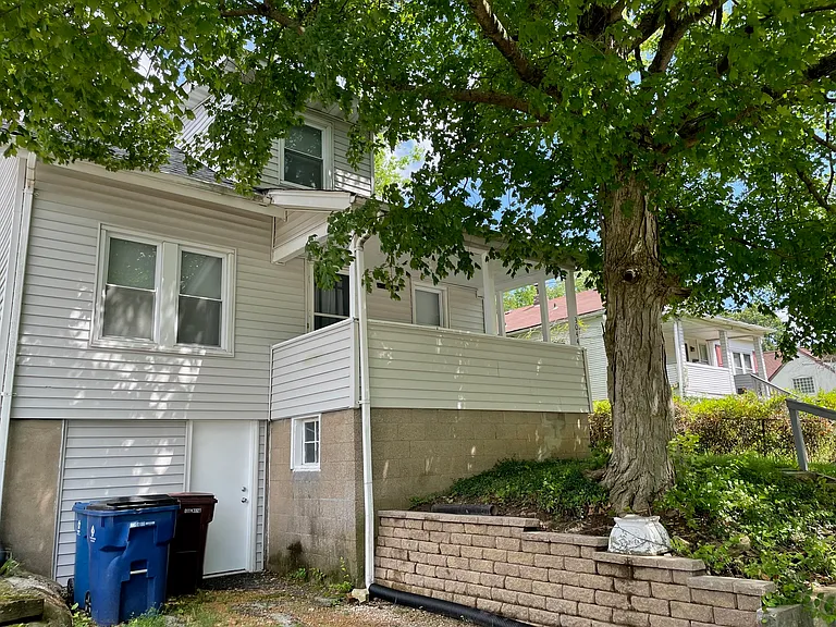 3044 W Tennyson Ave — Photo 2