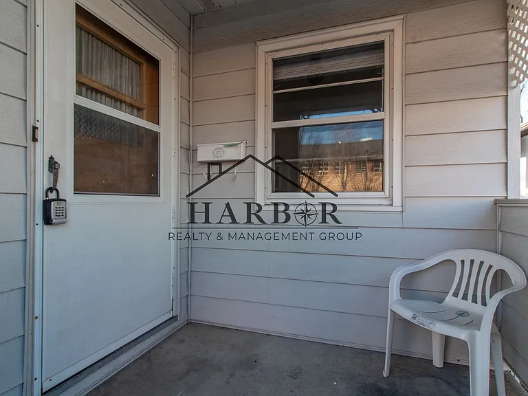 5th Avenue SE Duplex — Photo 26