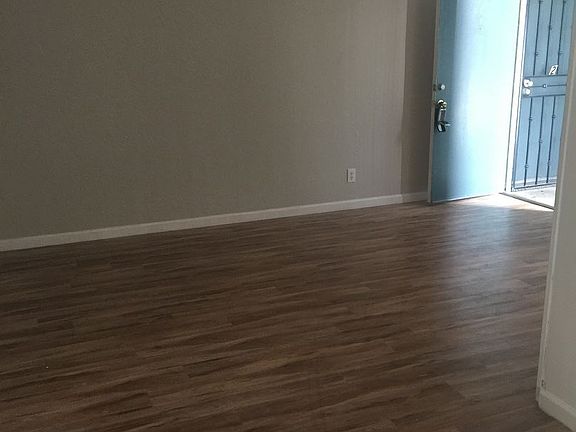 5th image of 3511 42nd St APT 01