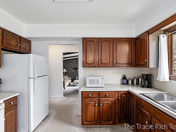 2nd image of 6369 W Encantado Ct NE