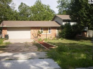 6612 N Madison St, Hutchinson, KS 67502