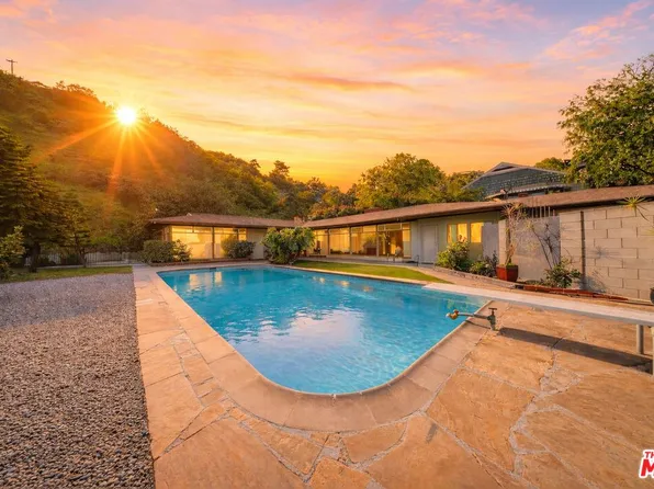 7230 Outpost Cove Dr, Los Angeles, CA 90068