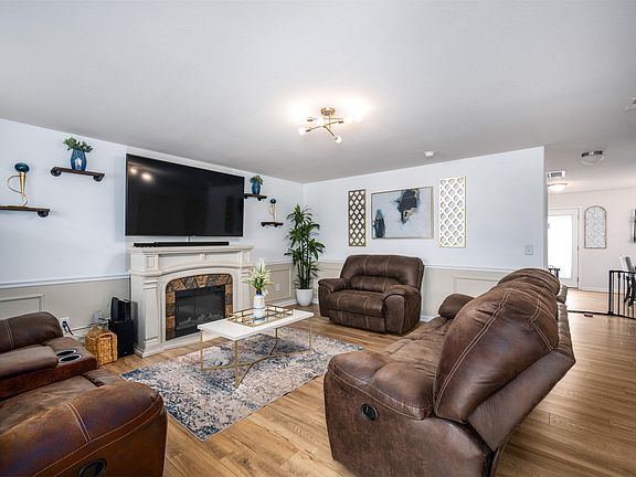 5th image of 5306 Longspur Dr