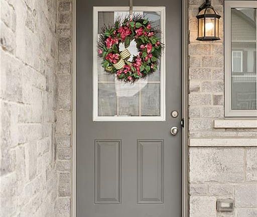 5th image of 11 Wildflower St
