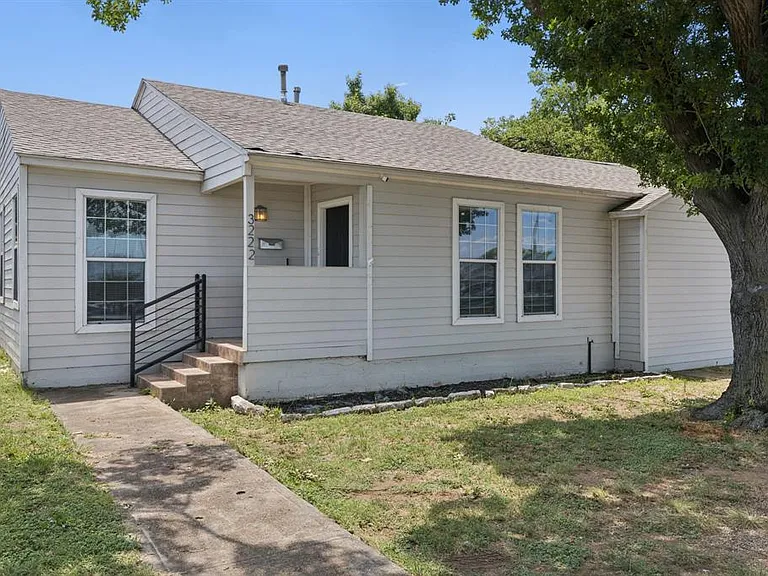 3222 Inwood Rd — Photo 1