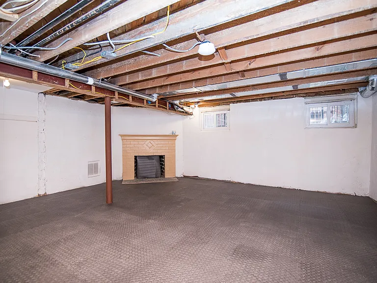 1731 Taylor St NW — Photo 26