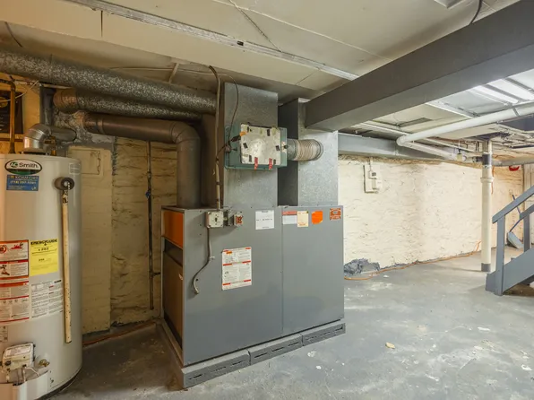 231 Monitor Street image 22 of 24