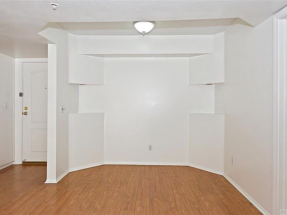 5th image of 4755 Templeton St APT 2102