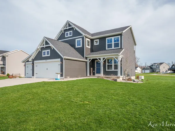 7542 Shorewood St, Allendale, MI 49401