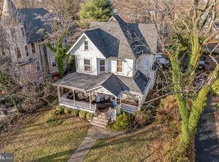 37 W Walnut Ave, Merchantville, NJ 08109