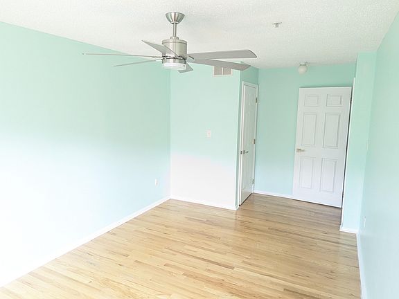 4th image of 125 Inverness Dr