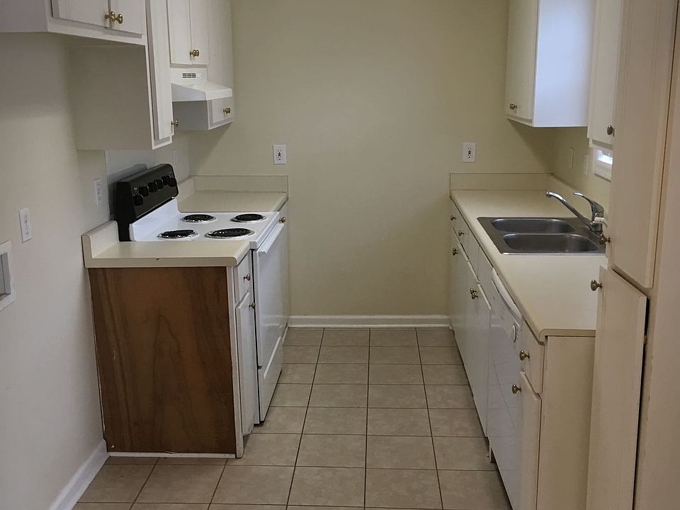 2nd image of 142 Alabama St