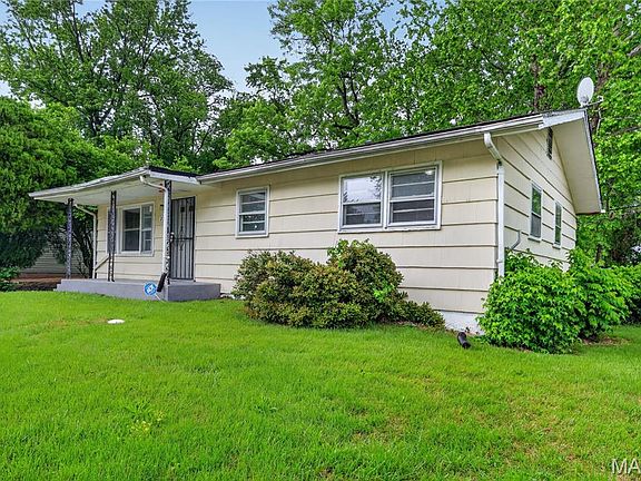 3rd image of 236 Forestwood Dr