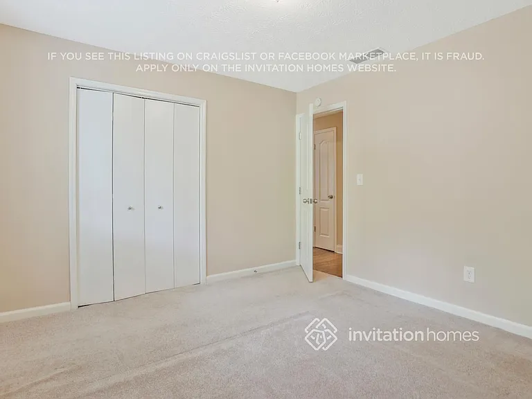 327 Mackinac Holw — Photo 12