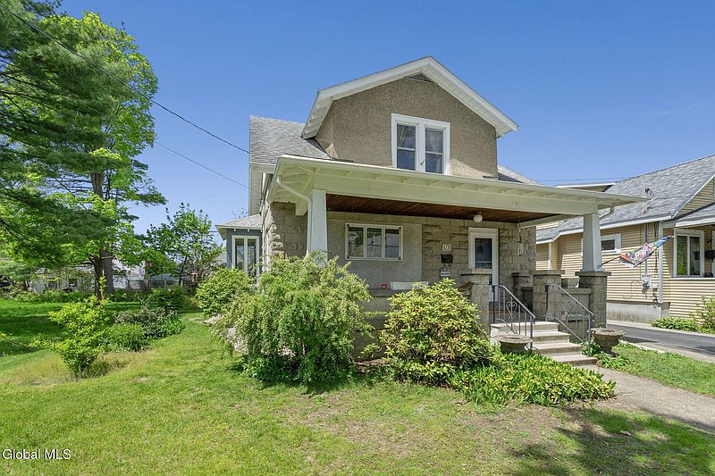 3rd image of 418 Arthur Street