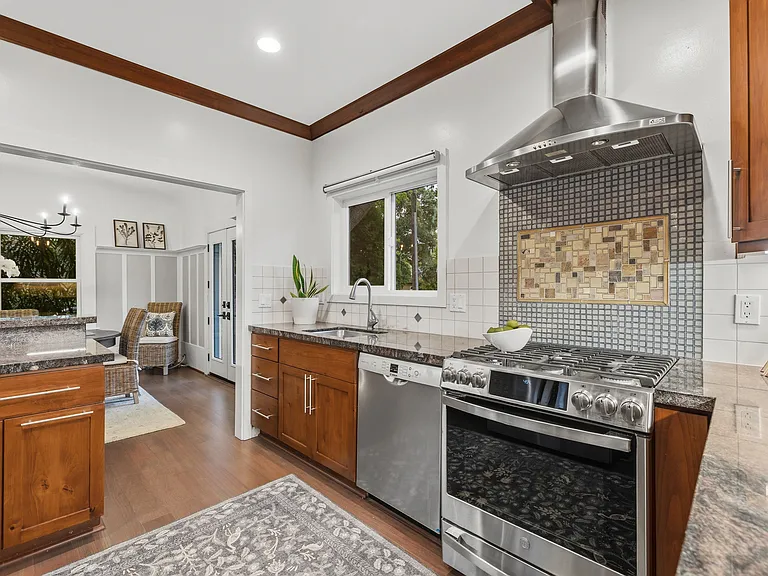 290 Leland Ave — Photo 20