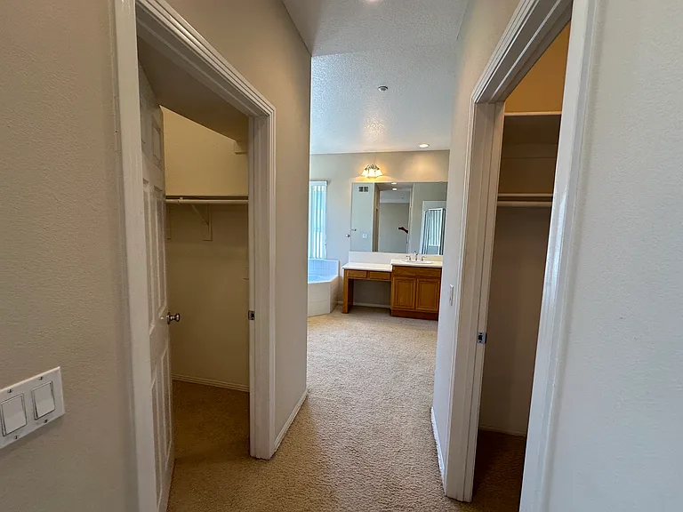 932 Torrey Pines Pl — Photo 12
