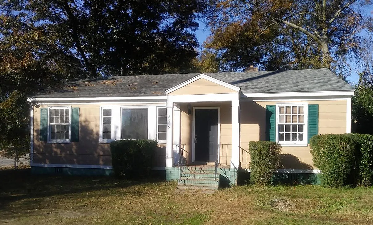 3 bed, 1025 sqft, $1,250 — Photo 1