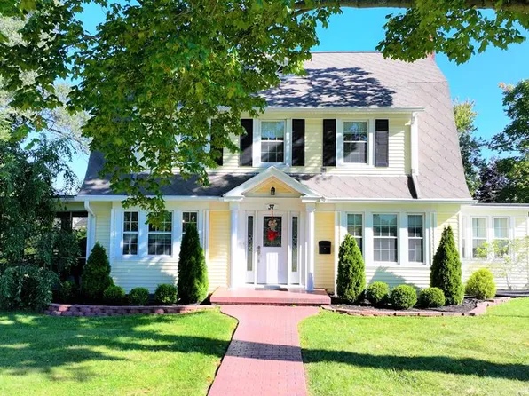 37 Grand Blvd, Shelby, OH 44875