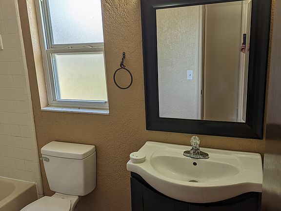 3rd image of 1838 N Normandy Blvd