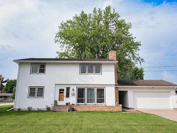 4419 W 7th St, Winona, MN 55987